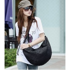 กระเป๋าสะพายข้าง แฟชั่นเกาหลี ผู้หญิงหนังสานสวยเบามาก นำเข้า สีดำ - พร้อมส่งIS169 ราคา625บาท