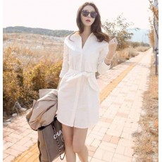 เสื้อเชิ้ตยาวตัวหลวม สไตล์เดรสเชิ้ตแฟชั่นเกาหลีมีกระเป๋าข้างเอวผูกโบว์สวย นำเข้า ฟรีไซส์ สีขาว - พร้อมส่งTJ7459 ราคา1100บาท