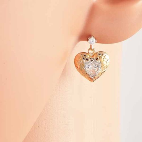 ต่างหูคริสตัล แฟชั่นเกาหลีดีไซน์หรูสไตล์แบรนด์รูปหัวใจ 9K Heart Earrings นำเข้า สีทอง - พร้อมส่งW233 ราคา250บาท