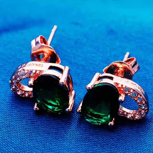 ต่างหูเพชร แฟชั่นเกาหลีประดับเพชรสวิสรูปหัวใจ CZ Rose Gold Earrings นำเข้า สีเขียว - พร้อมส่งW432 ราคา450บาท