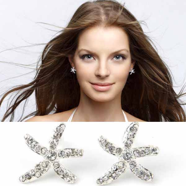 ต่างหูรูปปลาดาว คริสตัลหรูหราใหม่แฟชั่นสวย Elegant Crystal Star Earrings นำเข้า สีเงิน - พร้อมส่งW450 ราคา250บาท