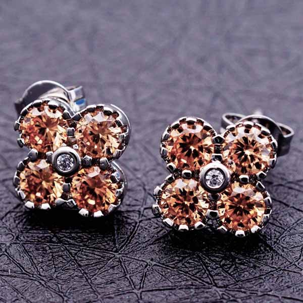 ต่างหูเพชร แฟชั่นเกาหลีประดับคริสตัลดอกไม้ทองคำขาว 18K CZ Earrings นำเข้า สีแชมเปญ - พร้อมส่งW541 ราคา450บาท