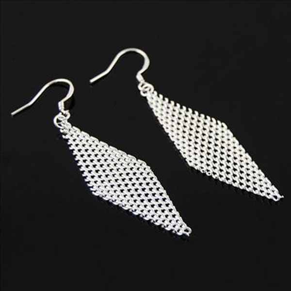 ต่างหูระย้า แฟชั่นเกาหลีทรงสี่เหลี่ยมตารางผืนยาว Silver Dangly Earrings นำเข้า สีเงิน - พร้อมส่งW637 ราคา250บาท