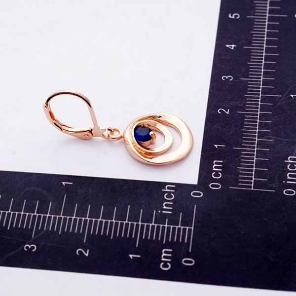 ต่างหูเพชร แฟชั่นเกาหลีแบบห่วงประดับคริสตัลคลื่นวงกลม CZ Gold Earrings นำเข้า สีน้ำเงิน - พร้อมส่งW661 ราคา300บาท